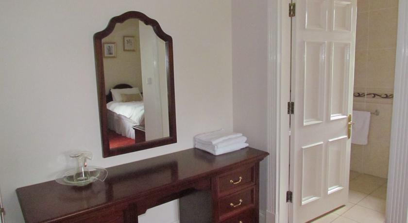 Gate Lodge B&B Portumna Room photo